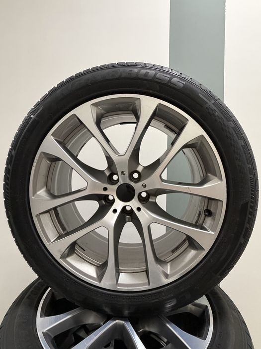 Продам комлект дисков с резиной  от BMW