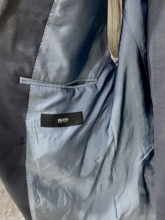 Костюми от Hugo Boss Zara ,Maniac и Angelo rotrico