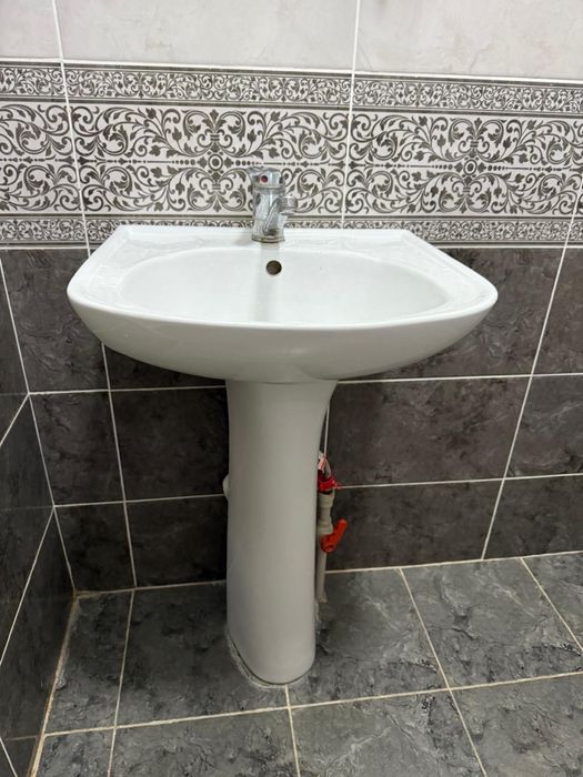 Раковина с подставкой