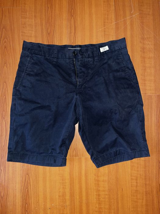 Vand pantaloni scurti Tommy Hilfiger M