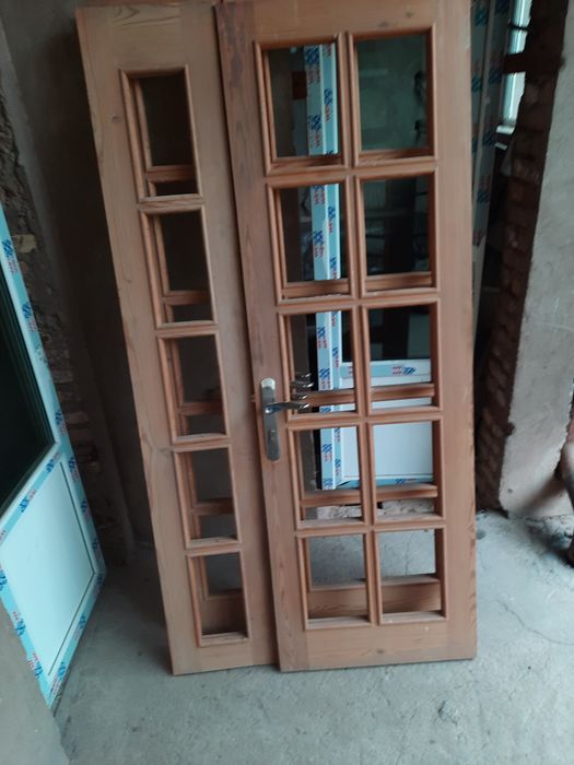 Деревянные двери