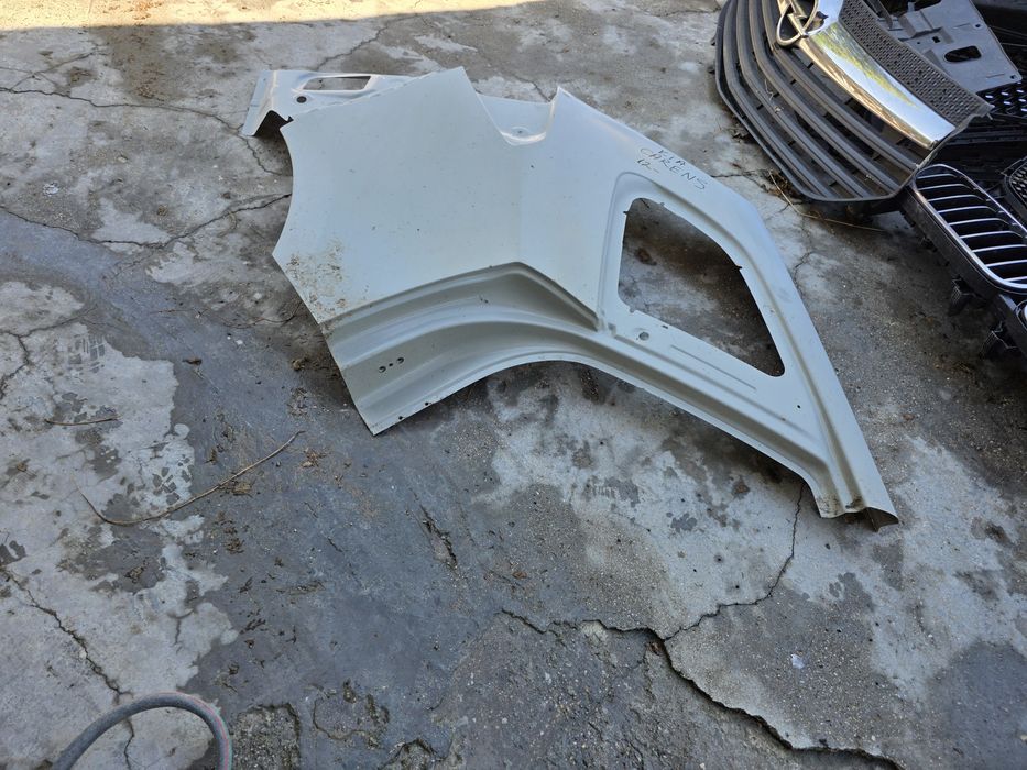 Kia Carens 13- 2015 заден десен панел калник