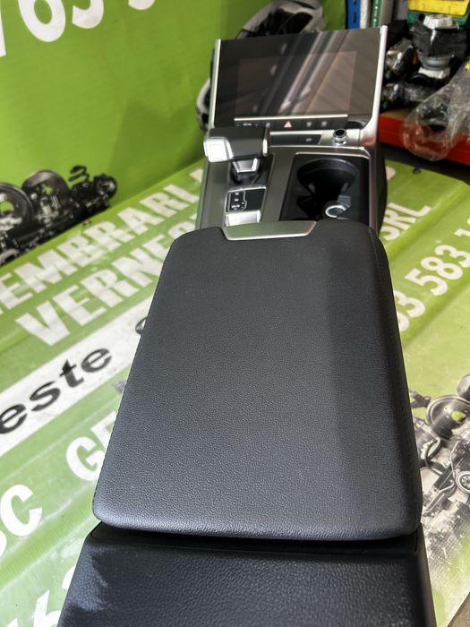 Capac cotieră Audi A6 4K C8