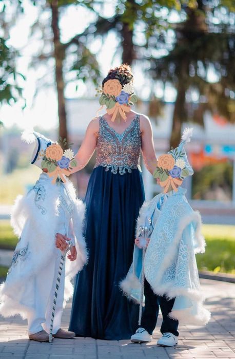 Официална рокля.