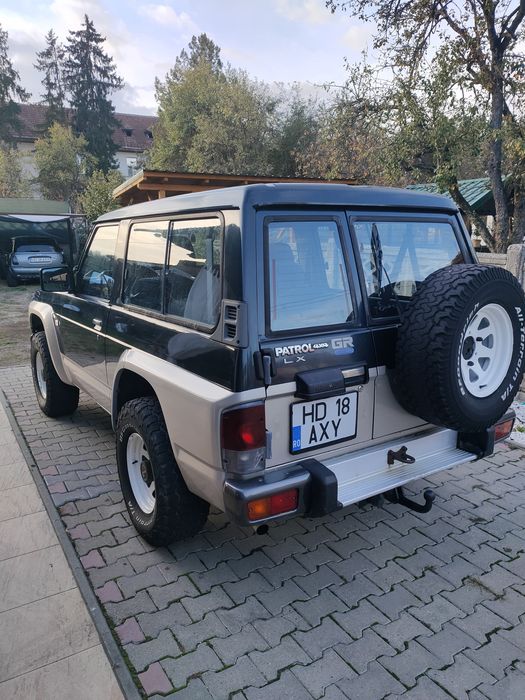 Nissan  PATROL Y60 LX