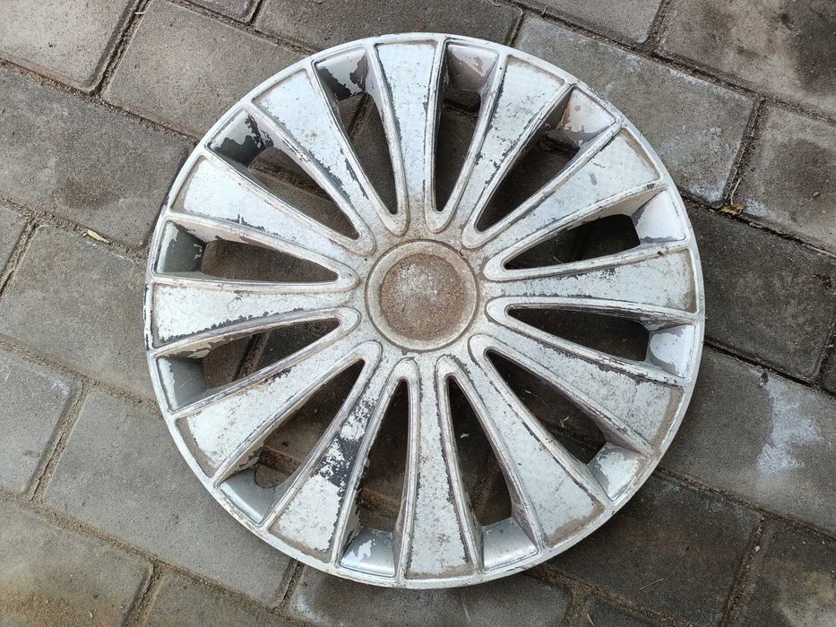 Продам колпаки для авто.