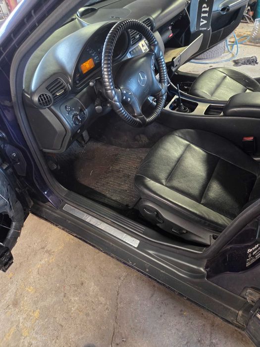 Мерцедес w203 цял