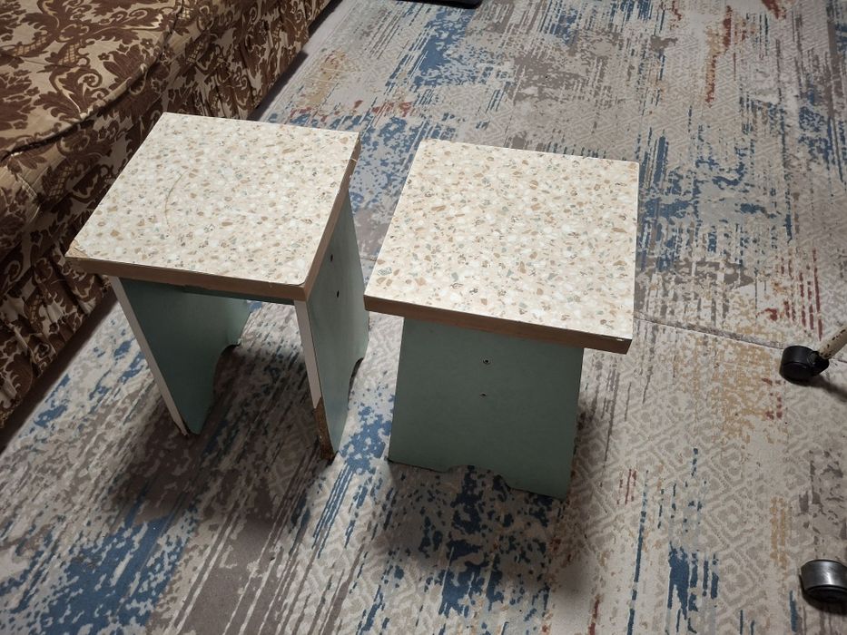 Табуретки стулья