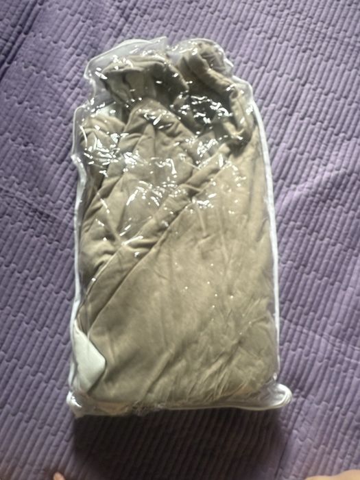 Конверт с комбенезоном на выписку