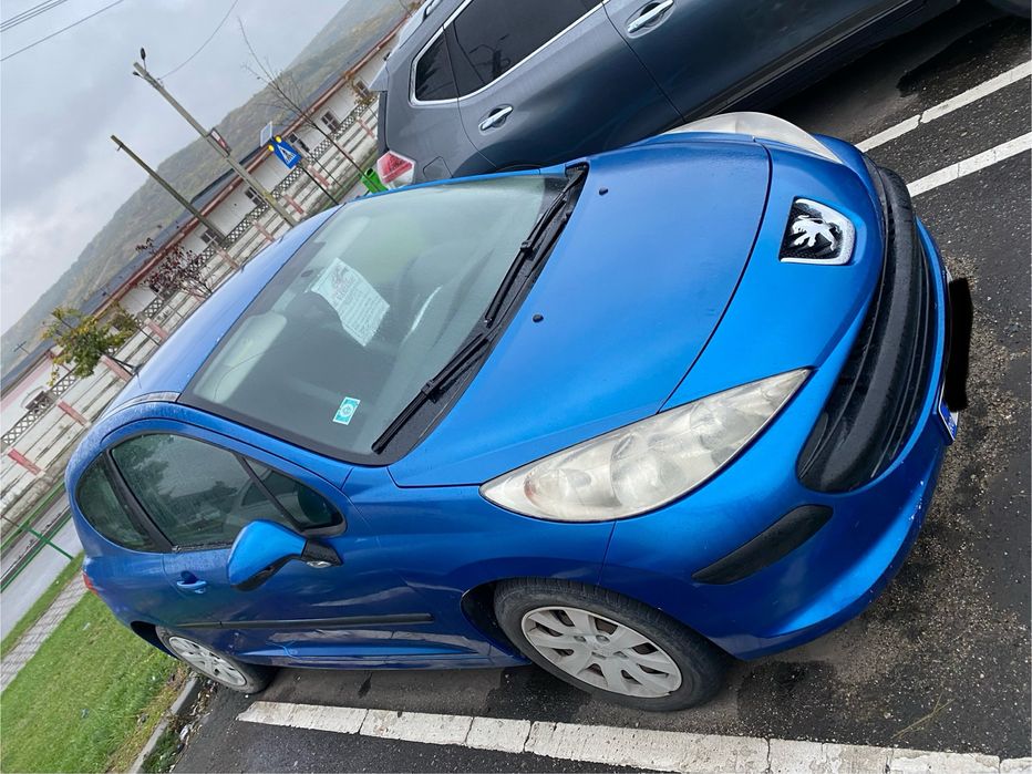 Peugeot 207 benzina