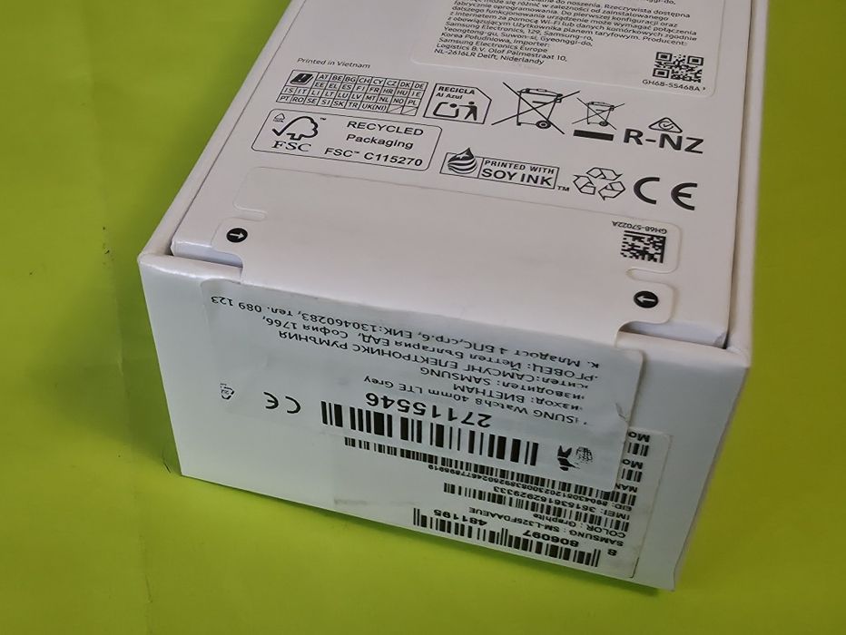 ЗАПЕЧАТАН 40mm Samsung watch 8 LTE Гаранция Yettel 2028 Graphite | Сив