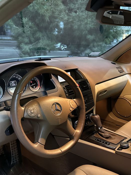 Mercedes-Benz W204 C250 Авангард