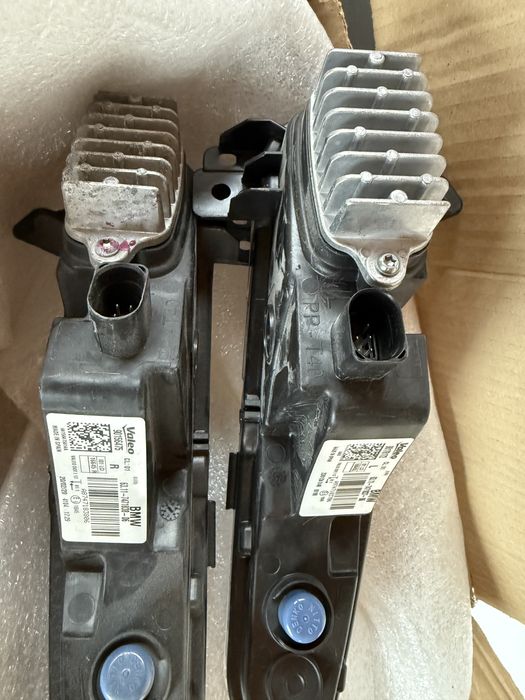 BMW i3 / BMW i3s предна броня в комплект с мигачи