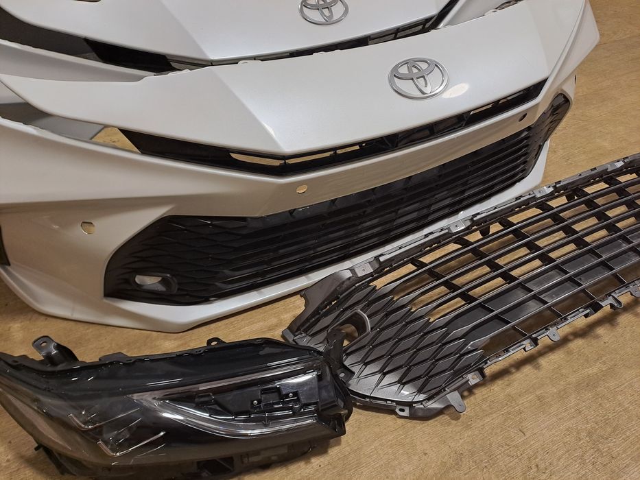 Бампер в сборе Camry 80