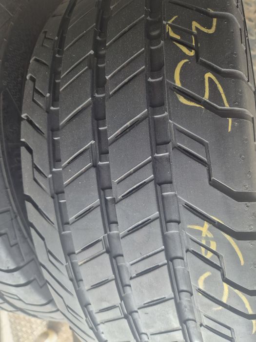 Vand set anvelope 235.65.16C