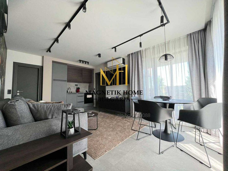 Великолепна къща с 3 спални, 4 бани, 2 паркоместа  в ж.к. Крайморие