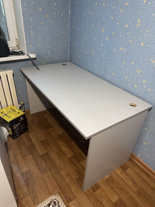 Продам офисный стол