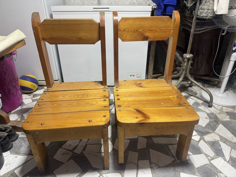 Стол со стулями