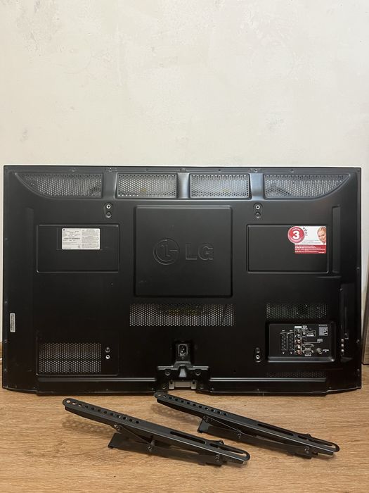 Телевизор LG 42pt250