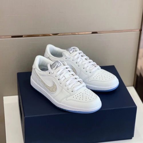 CD B27 Low Top White/Gray