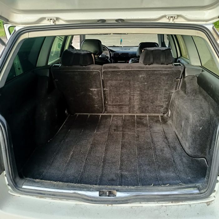 Пассат!Универсал!2003год!