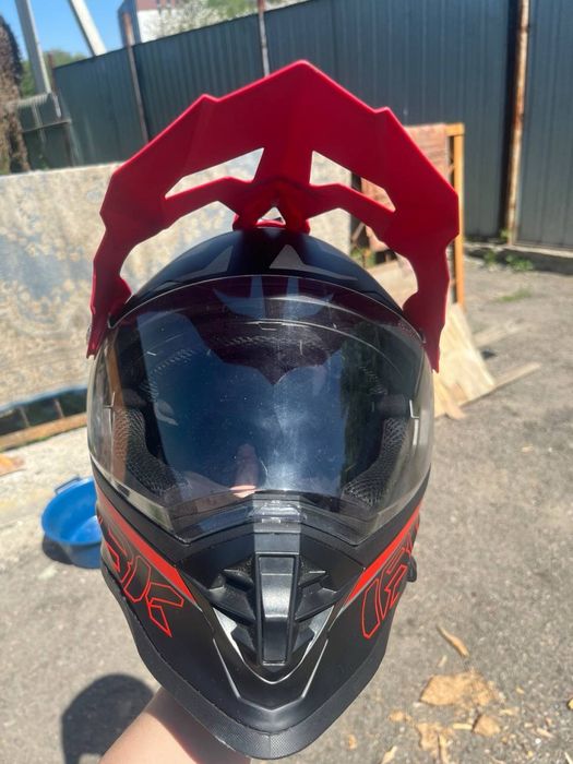 Продам кроссовый шлем IBK