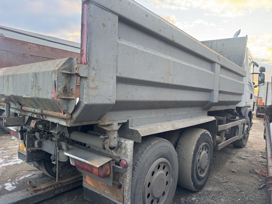 Scania R124 6x4 basculabilai
