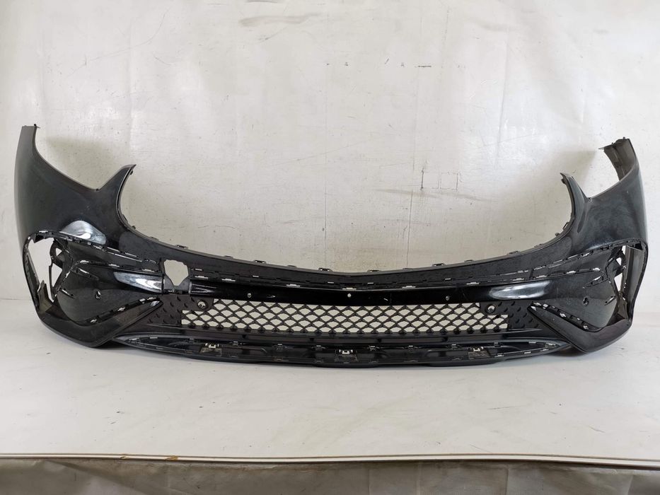 Предна броня Мерцедес-Бенц ГЛЦ / Mercedes-Benz GLC Оригинална, в добро