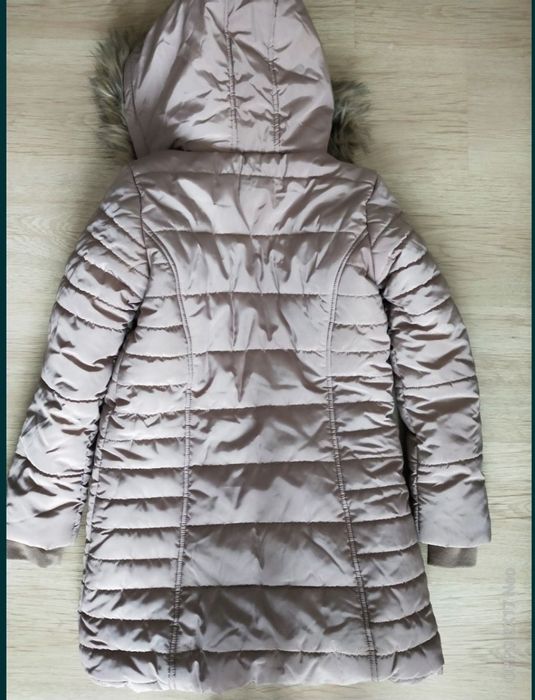 Куртка на девочку зимняя.