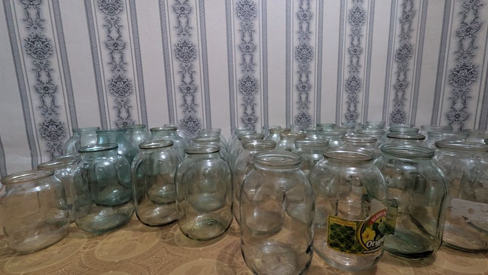 Продается 1,2,3л банки