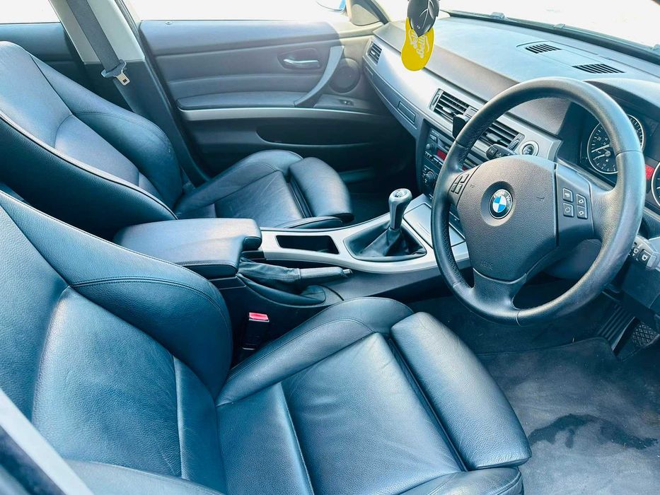 Bara capota aripa usa bmw e90 nfl pe negru