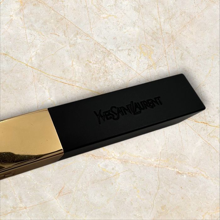 Yves Saint Laurent Червило за устни