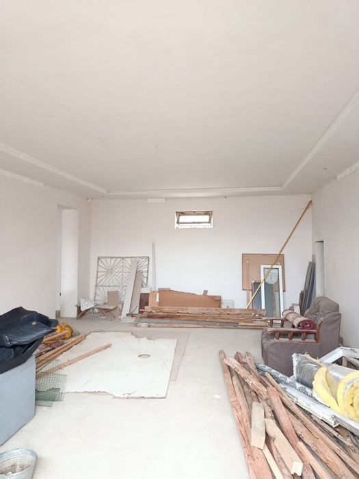 Продаётся 2-х этажное здание