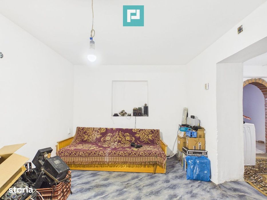 Casă din 2 corpuri cu 5 camere în  Lőkösháza