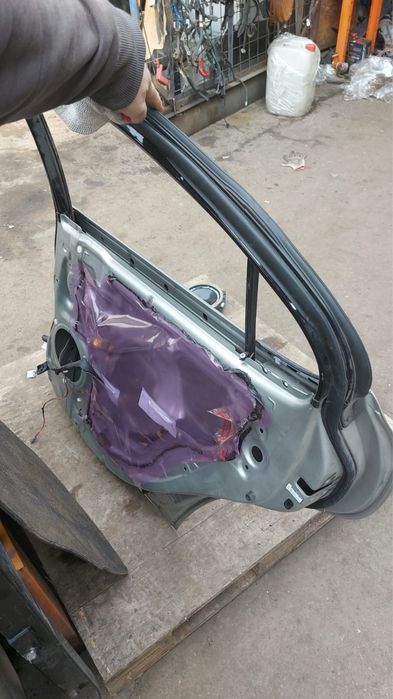 Лексус ес 300 дверь