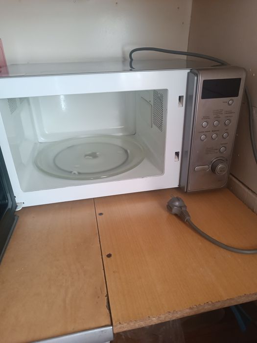 Срочно продам Микроволновку