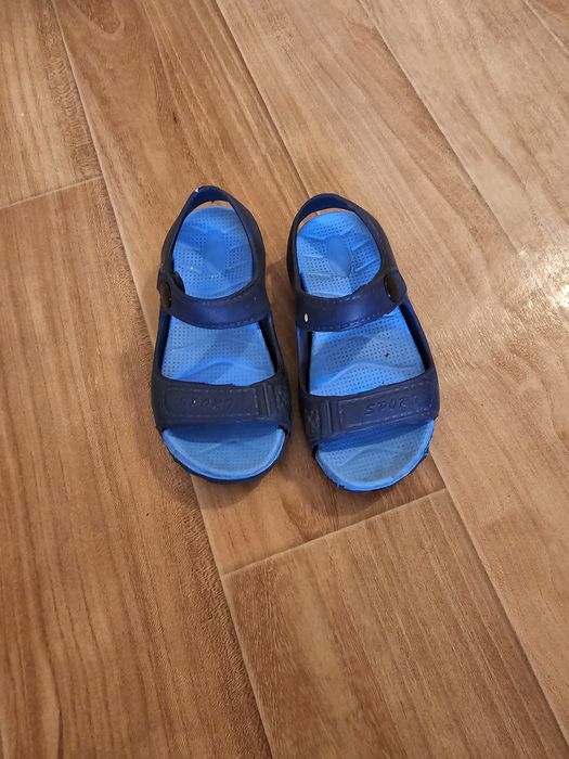 Продам  обувь для мальчика