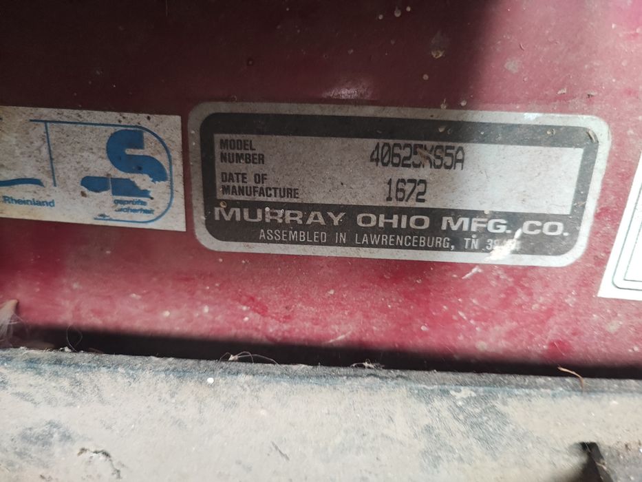 Tractoras tuns iarba Murray 12,5CP