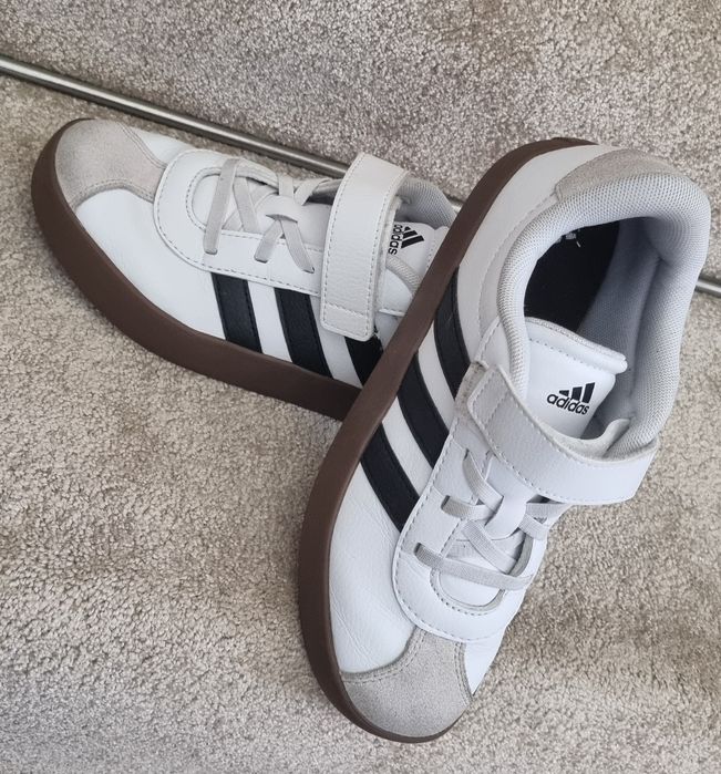 Incaltaminte adidas marime 35