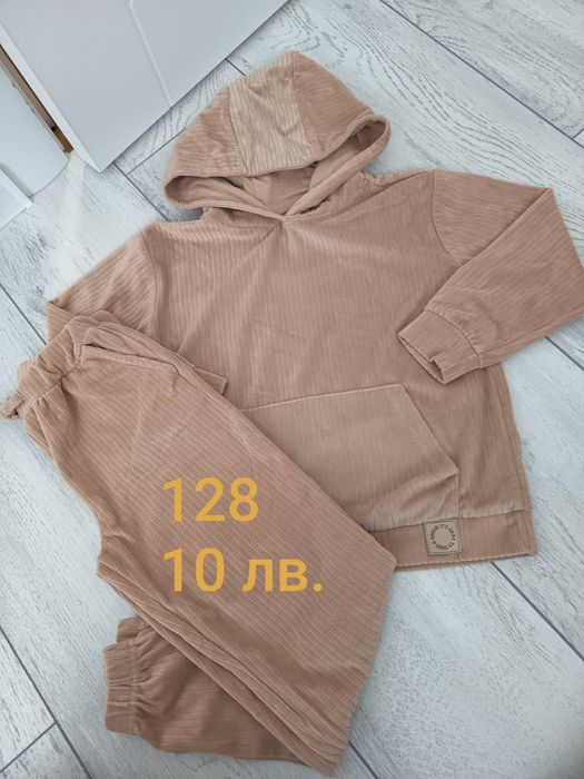 Дрехи за момиче - лотове