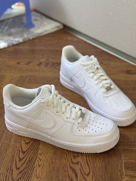Nike Air Force Triple White