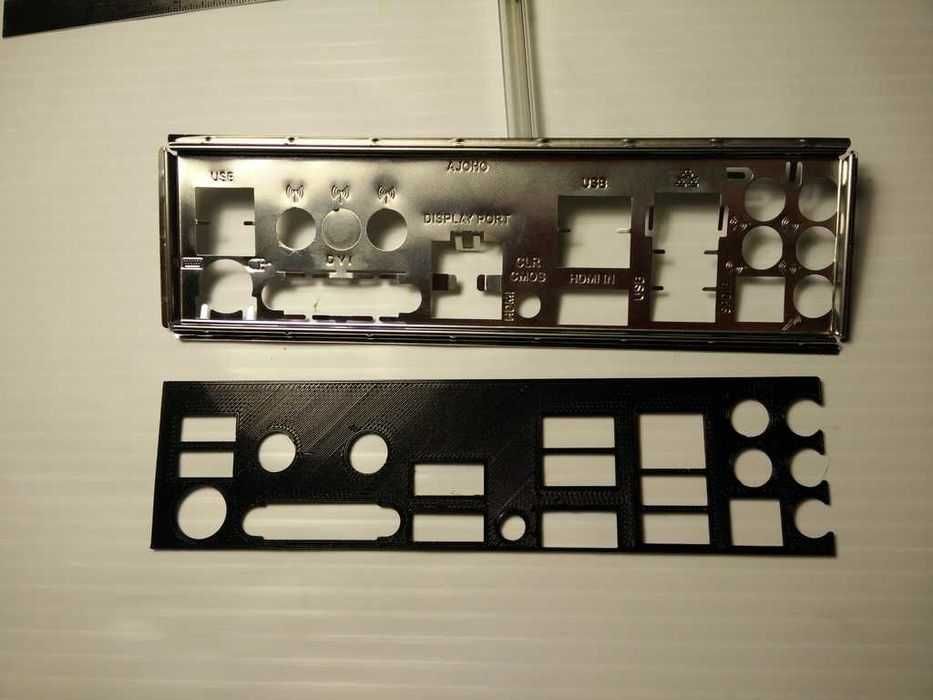 Universal IO shield 3D print pentru orice model de placa de baza