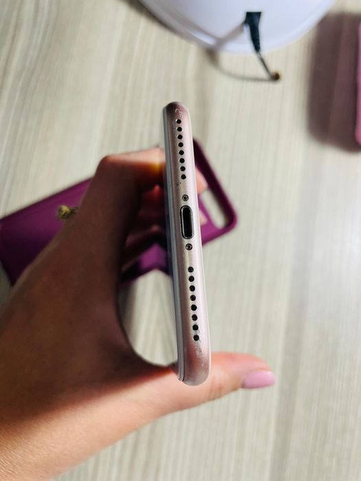 Vând iphone 8Plus 64Gb