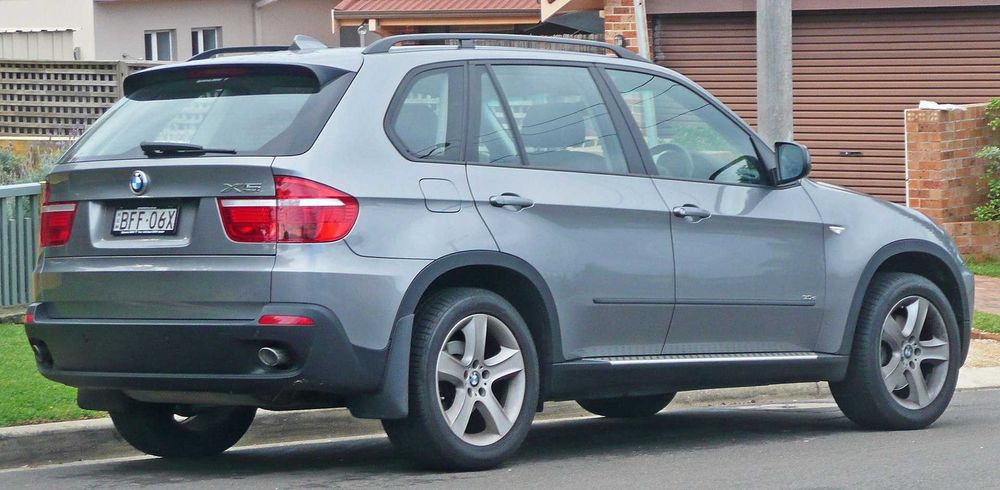 Dezmembrez BMW X5 E70 3.0D 2008