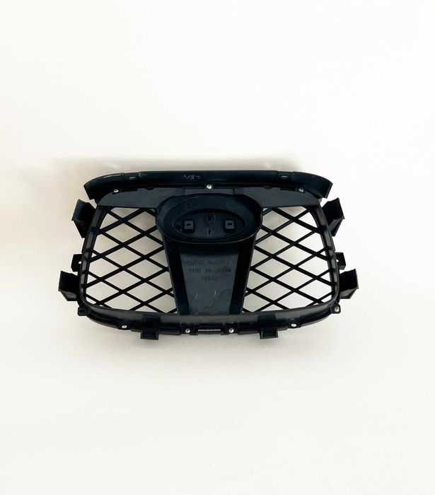 Решетка радиатора Subaru Impreza