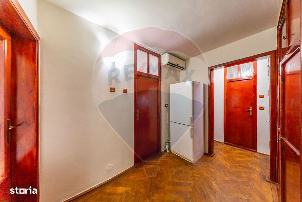 Apartament 2 camere Alfa de inchiriat, decomandat, mobilat si utilat.