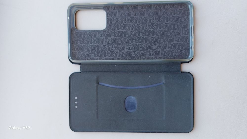 Продам чехол-книжка на Samsung a02