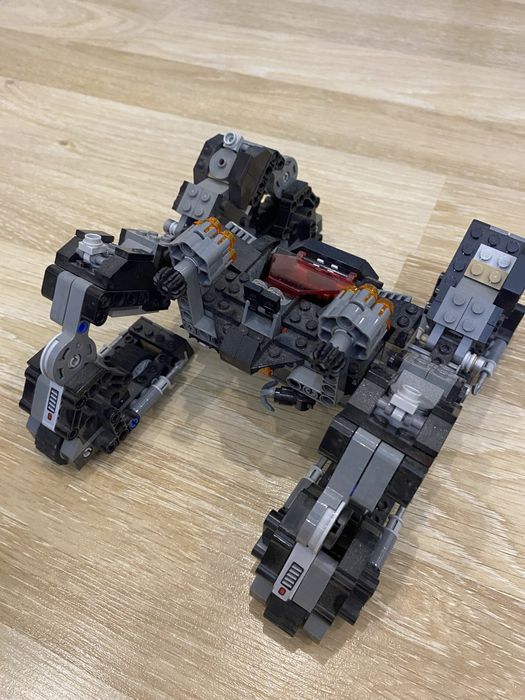 Продам LEGO бэт мобиль