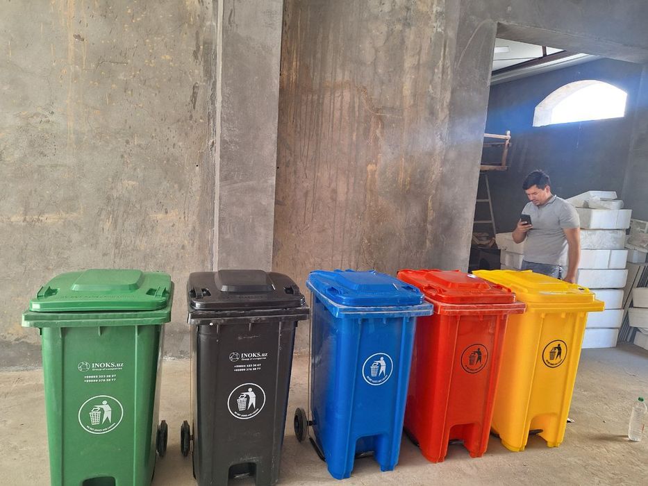 Мусорный бак 240л