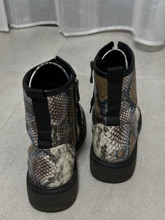 Bocanci animal print de piele